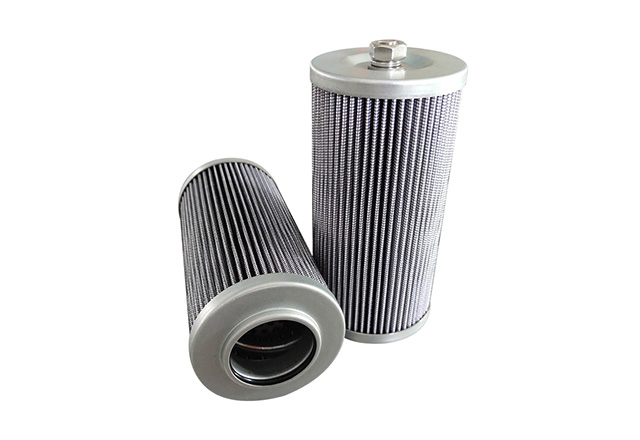 Oil filter with magnet 